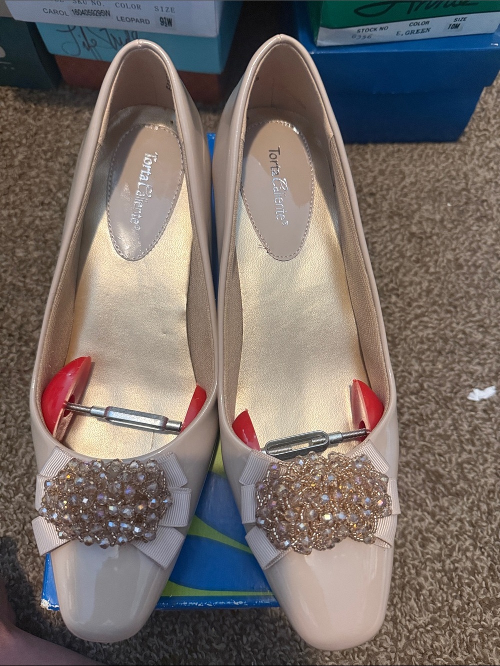 Torta Caliente Nude Patent Ballet Flats with Crystal Accent size 9.5M